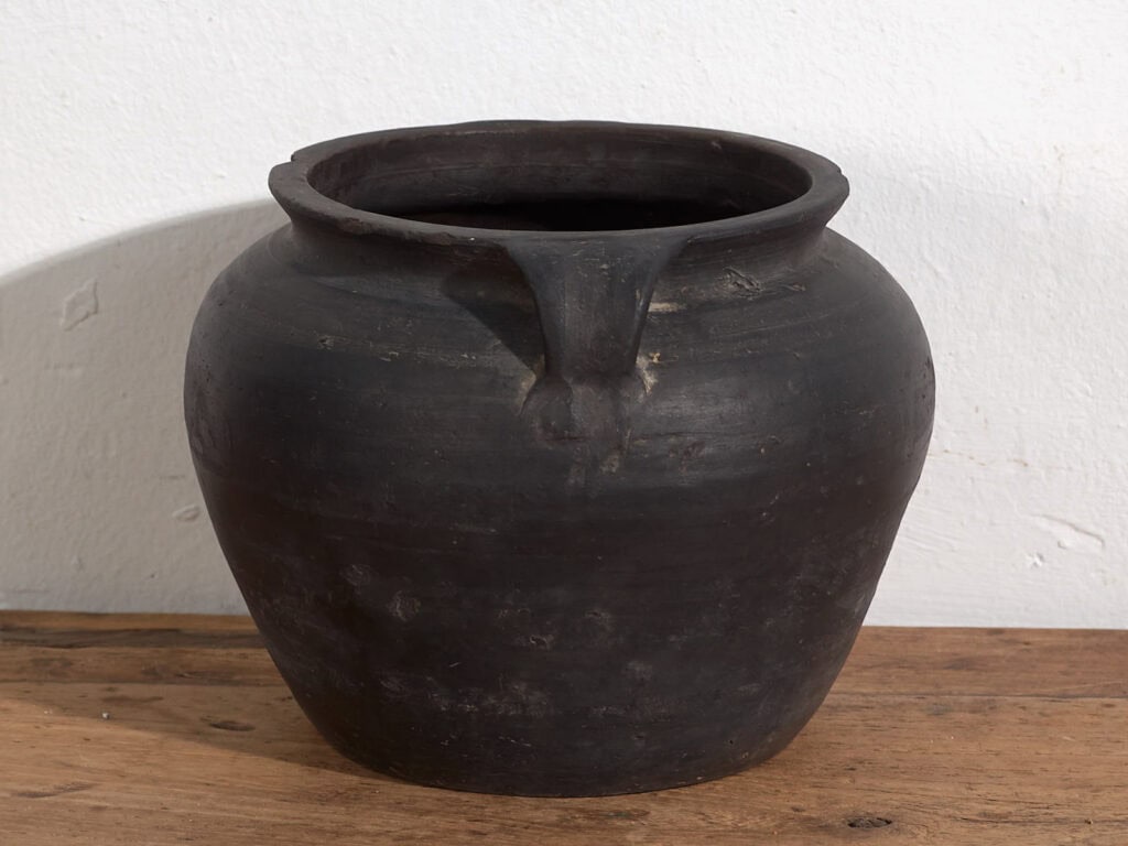 Vase ancien en céramique noire (c.1900) #7