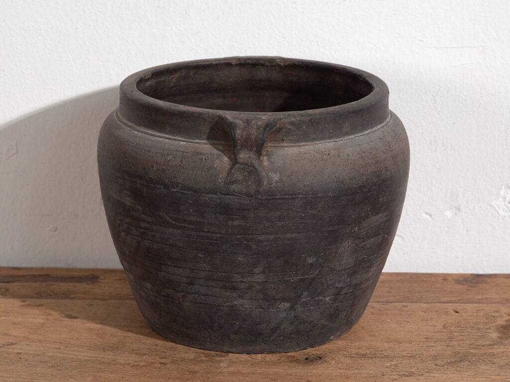 Petit vase ancien (c.1900) #9