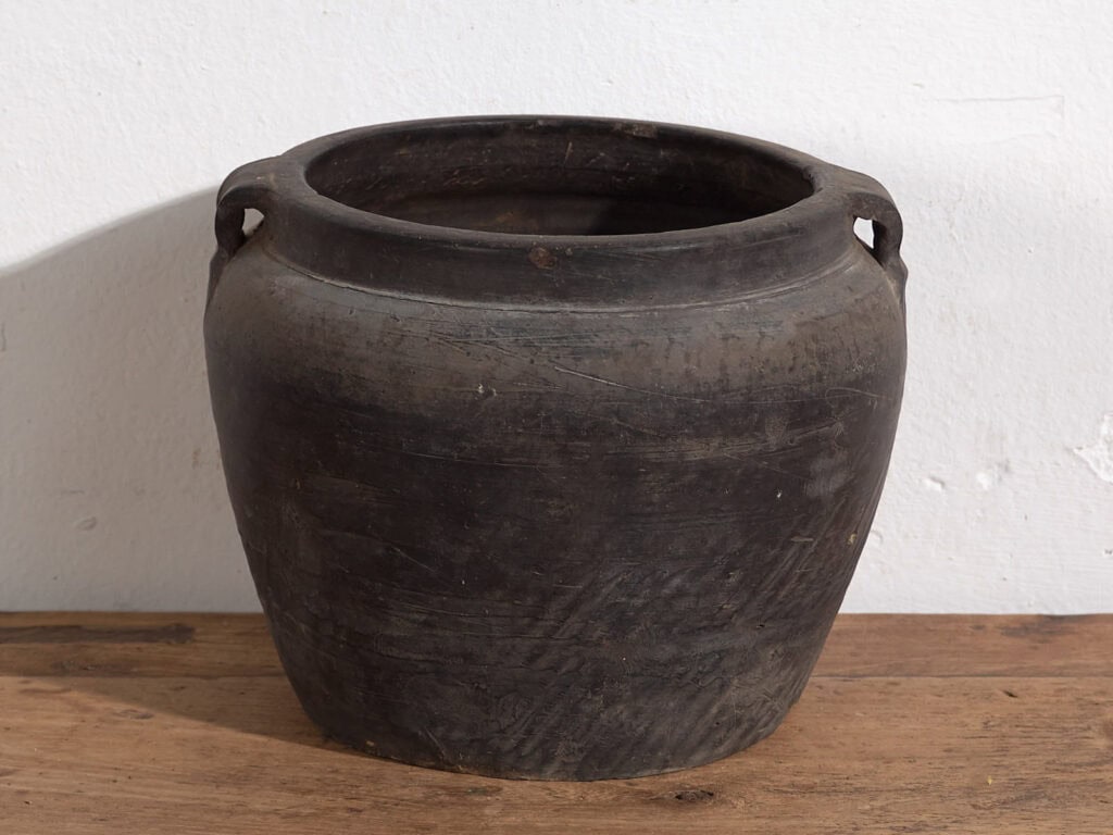 Petit vase ancien (c.1900) #9