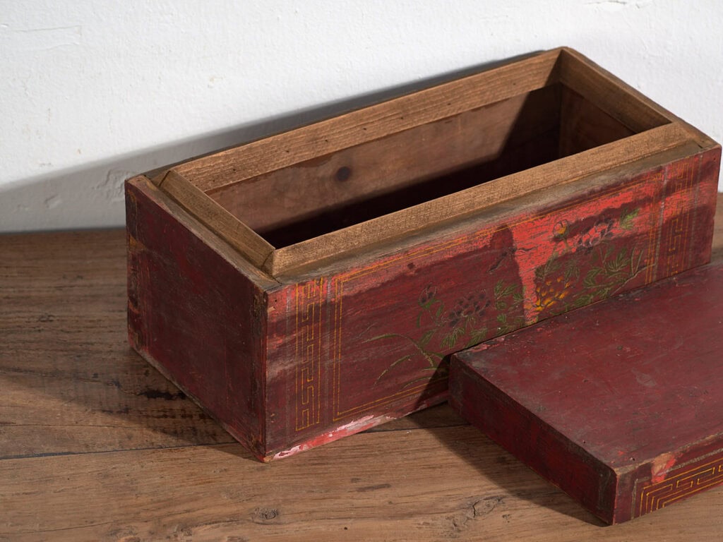 Petit coffre ancien à motifs floraux (vers 1900) #19