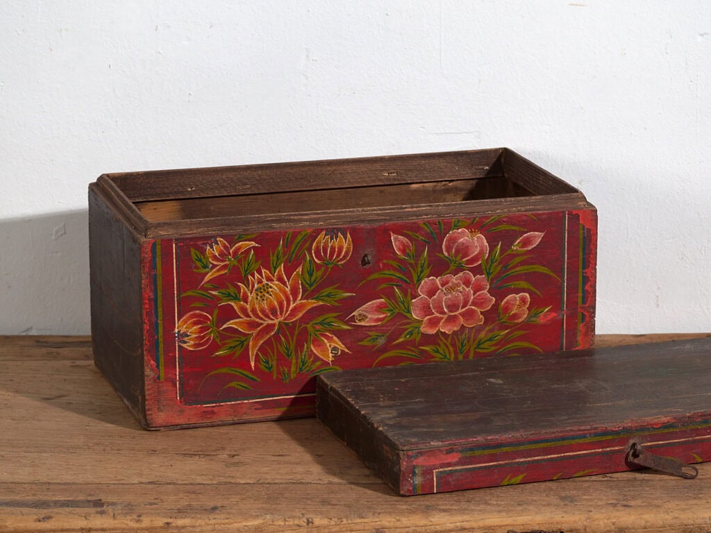 Estuche antiguo con motivos florales pintados a mano (c.1900) #27