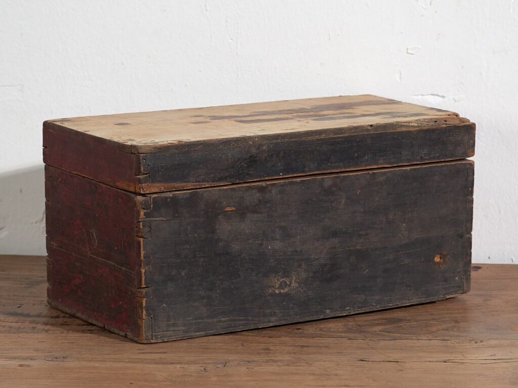 Petite boîte orientale ancienne avec détails floraux (c.1900) #32