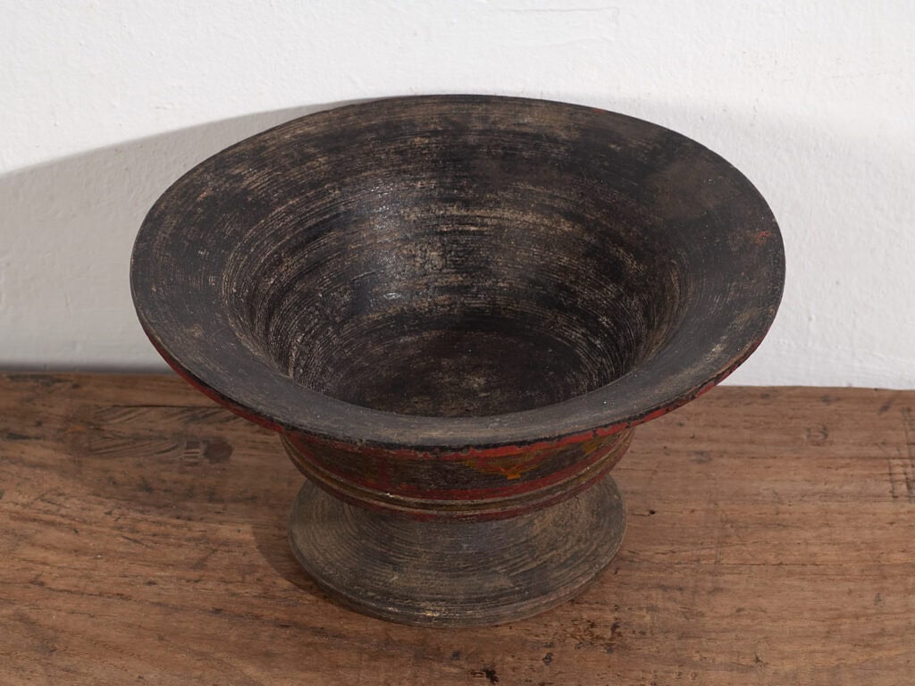 Antique hand painted Tibetan bowl (c.1900) #30