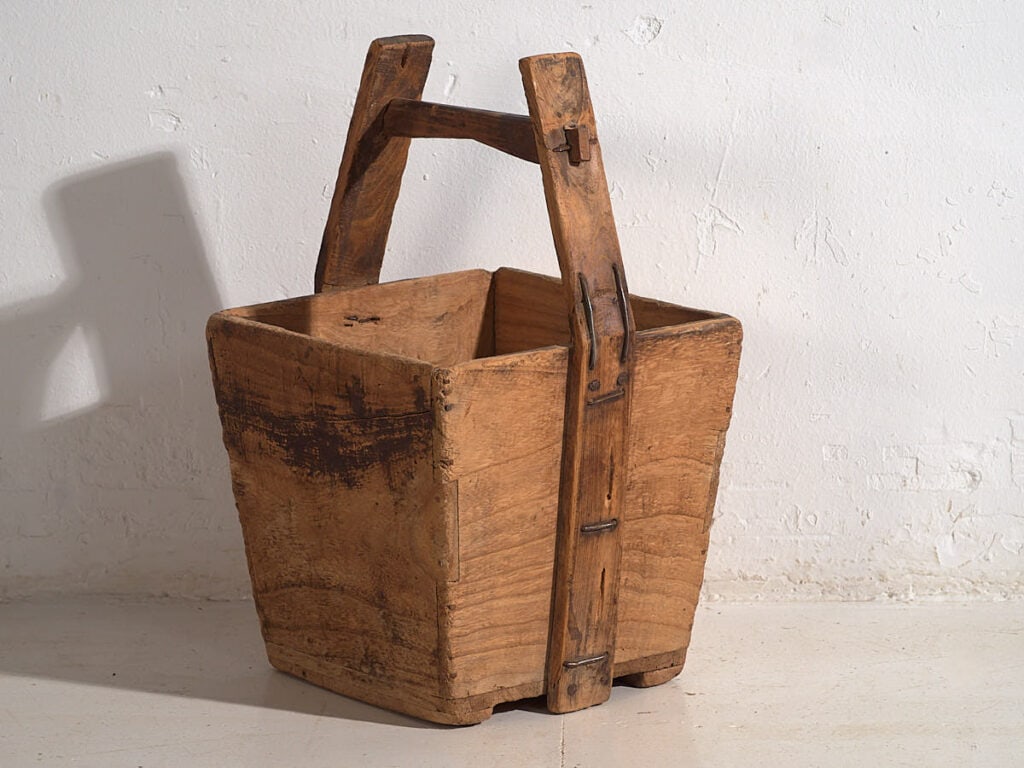 Cesta antigua de madera maciza (c.1900) #3