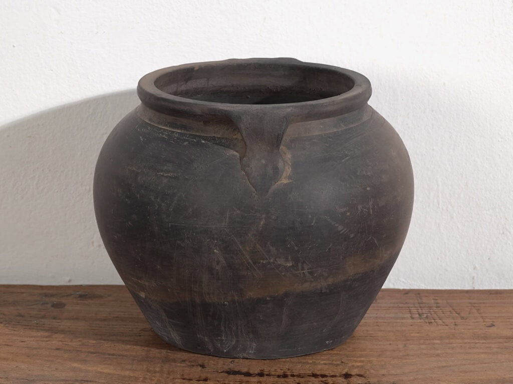 Pequeña vasija asiática antigua (c.1900) #12