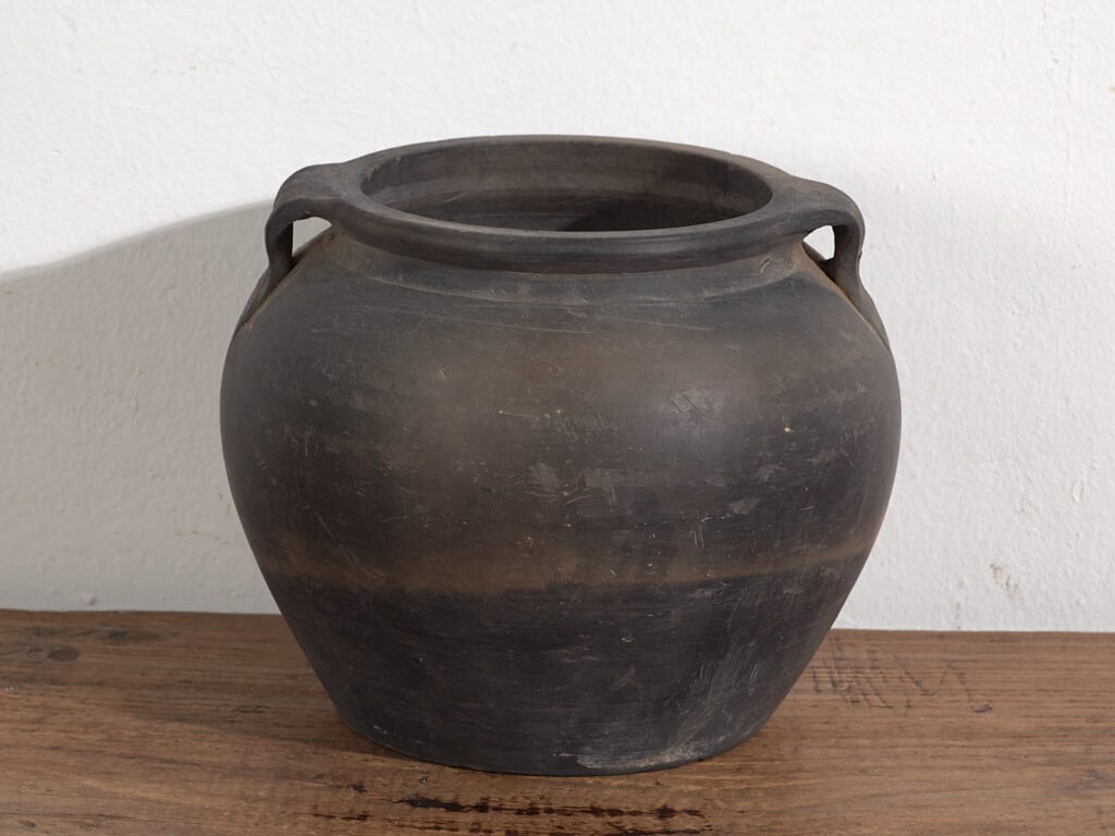 Pequeña vasija asiática antigua (c.1900) #12