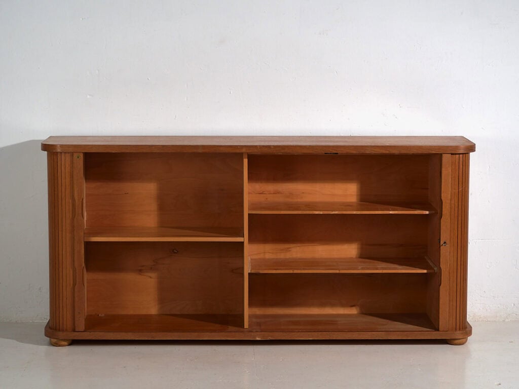 Aparador Mid century con puertas de tambor (c.1960) #111