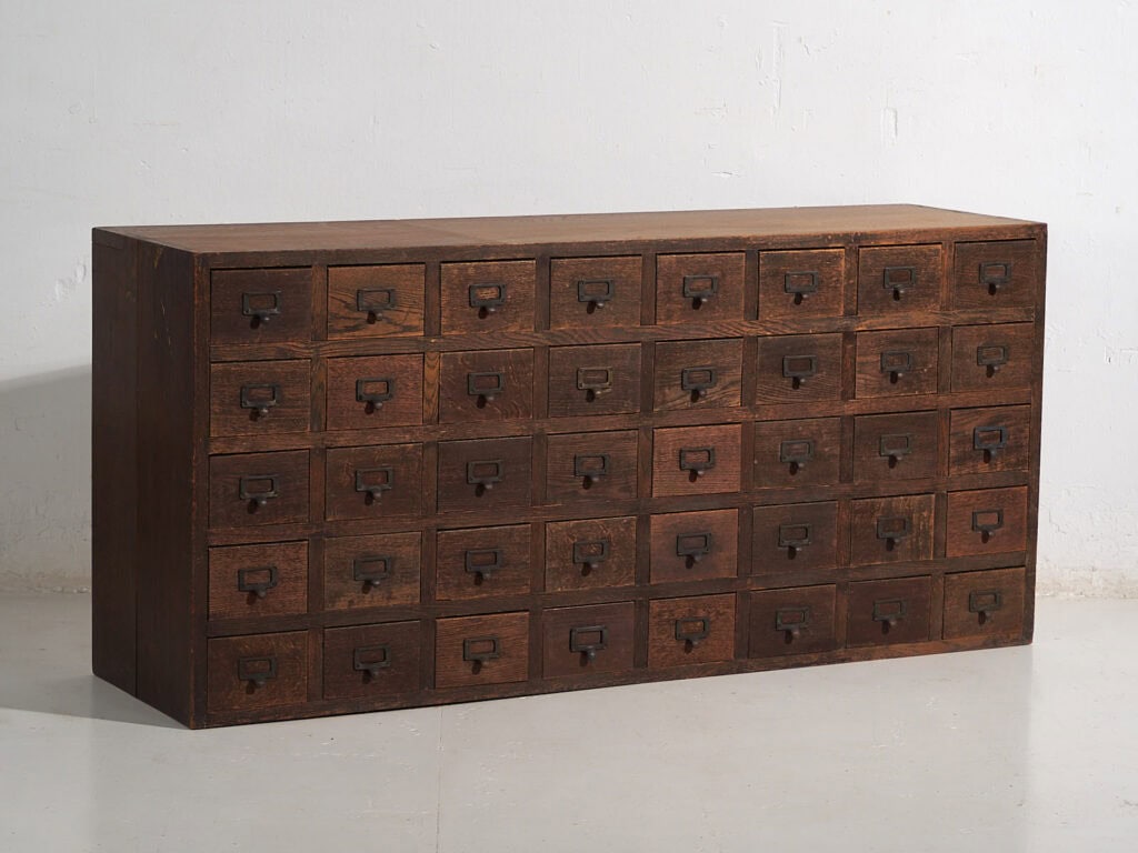 Aparador de farmacia kusuri tansu japonés antiguo - Periodo Taishō / Showa (c.1920-1945) #95