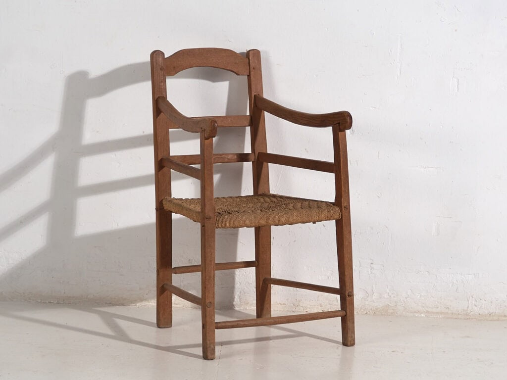 Butacas antiguas de madera de roble (c.1900). Conjunto de 2 piezas
