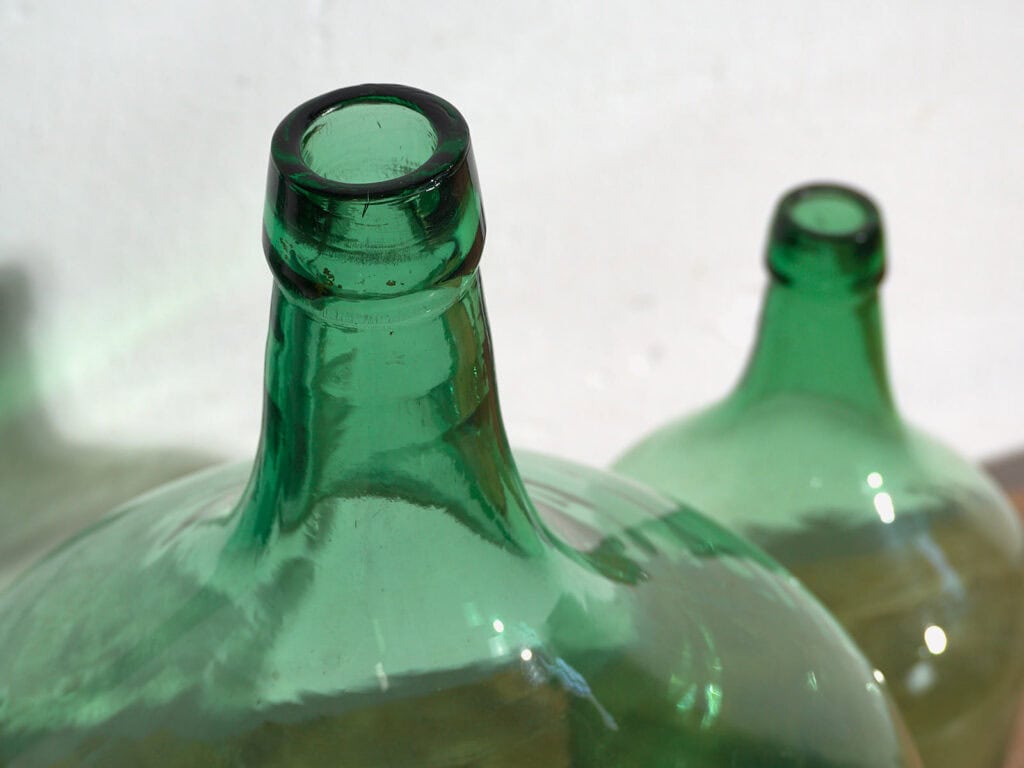 Antiguas damajuanas de color verde (c.1920). Conjunto de 3 piezas #6