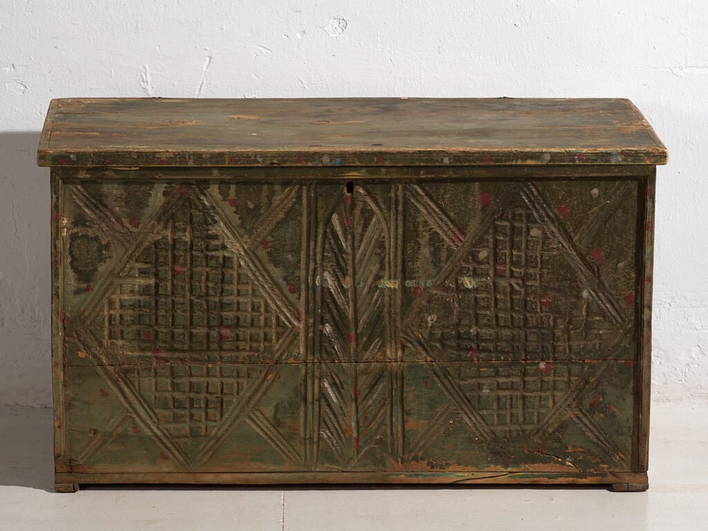 Cofre antiguo con pátina de color verde (c.1920) #58