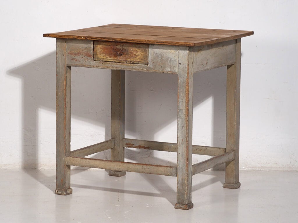 Antigua mesa auxiliar de color gris (c.1920) #22