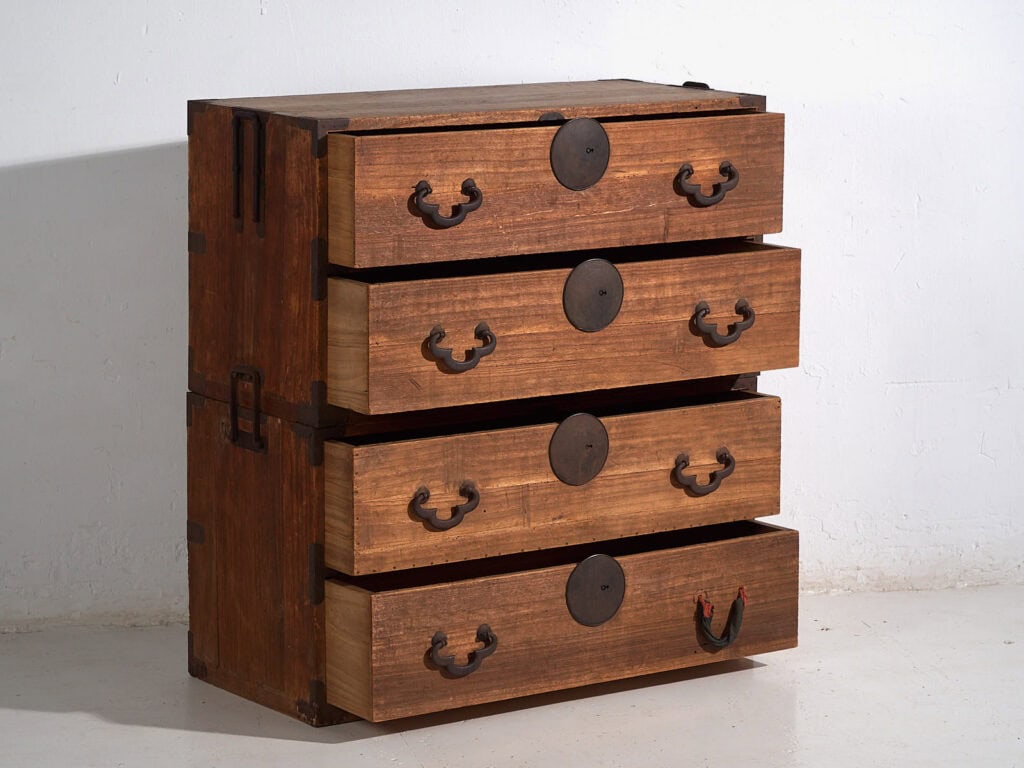 Tansu japonés antiguo de múltiples cajones- Periodo Meiji / Taishō (c.1868-1926) #16