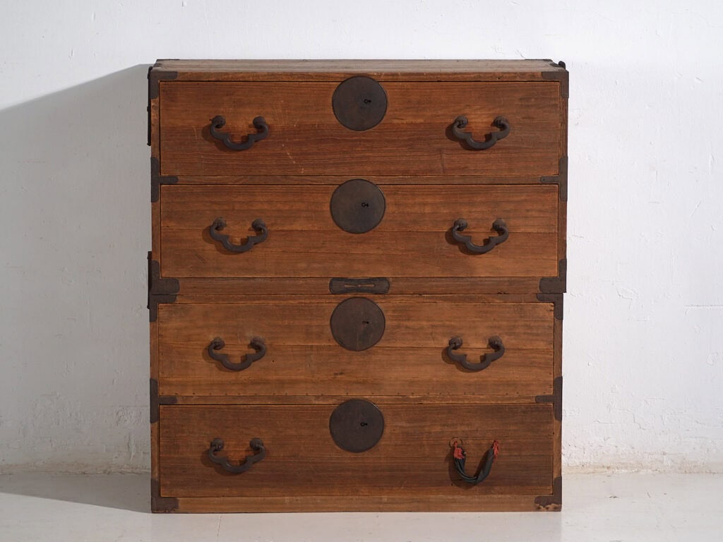 Tansu japonés antiguo de múltiples cajones- Periodo Meiji / Taishō (c.1868-1926) #16