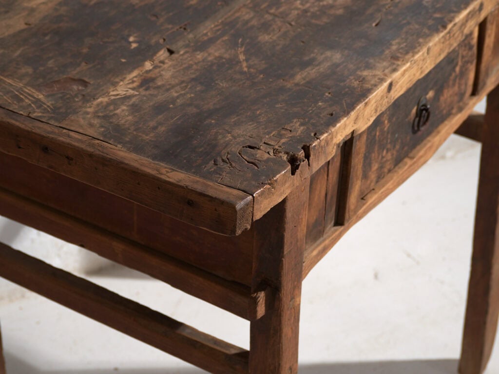 Mesa antigua de madera maciza – Mesa auxiliar china con cajón – circa 1900