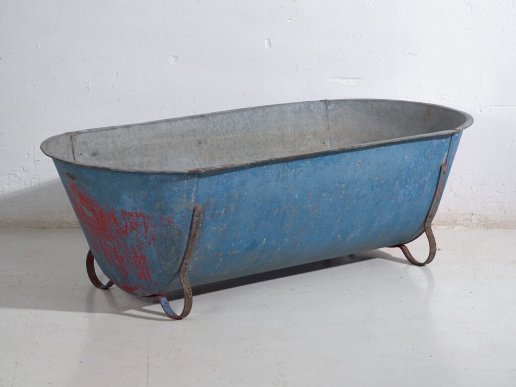 Bañera antigua de zinc galvanizado – Tina industrial europea – circa 1900 #1
