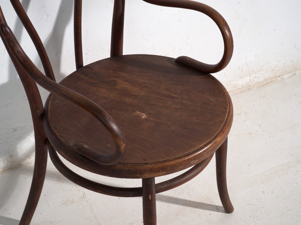 Sillón antiguo de madera curvada Thonet – Europa central, circa 1900