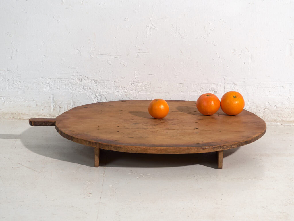 Tabla de cortar antigua en madera maciza – Europa central, circa 1920