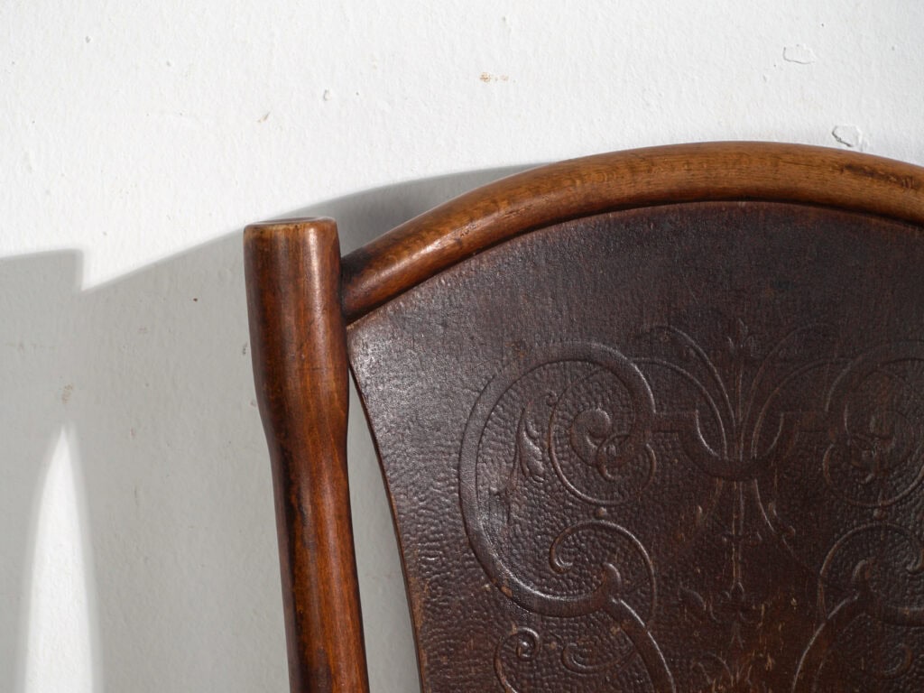 Conjunto de 2 sillas antiguas de madera curvada Thonet – Europa central, circa 1900-1920