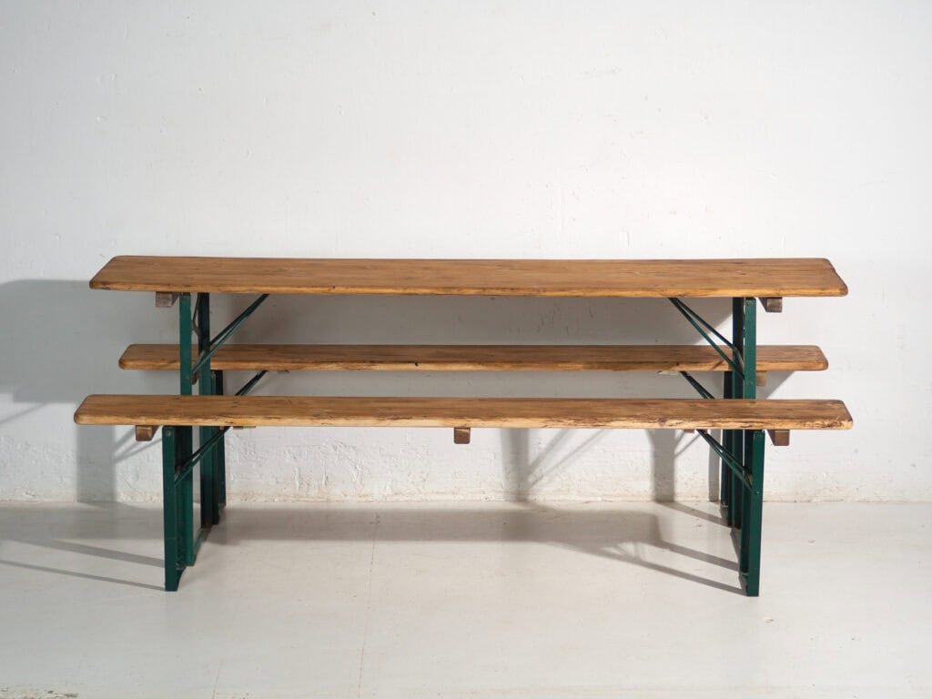 Conjunto de Beerfest mesa y dos bancos – Alemania, circa 1960