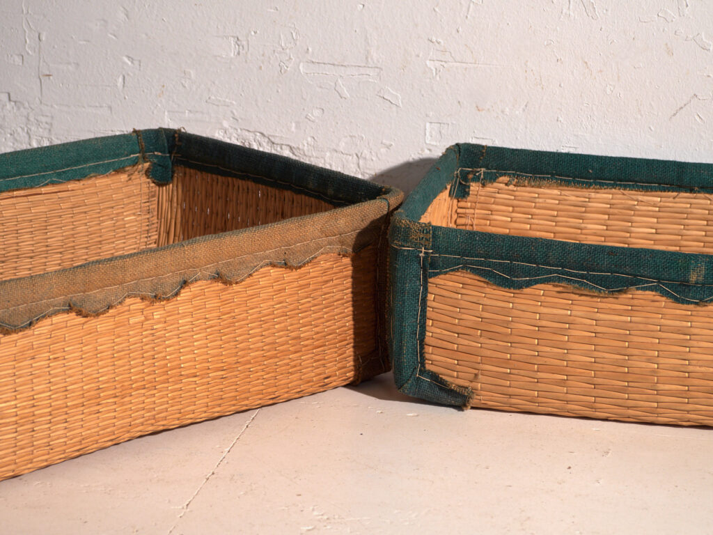 Antique kōri trunk in willow wicker – Japan, circa 1920. Set of two