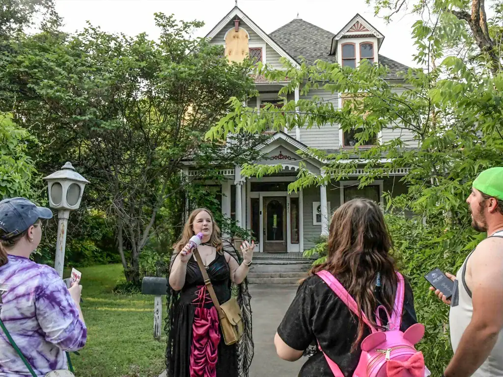 Granbury Ghosts and Legends Tour on the Historic Granbury Square