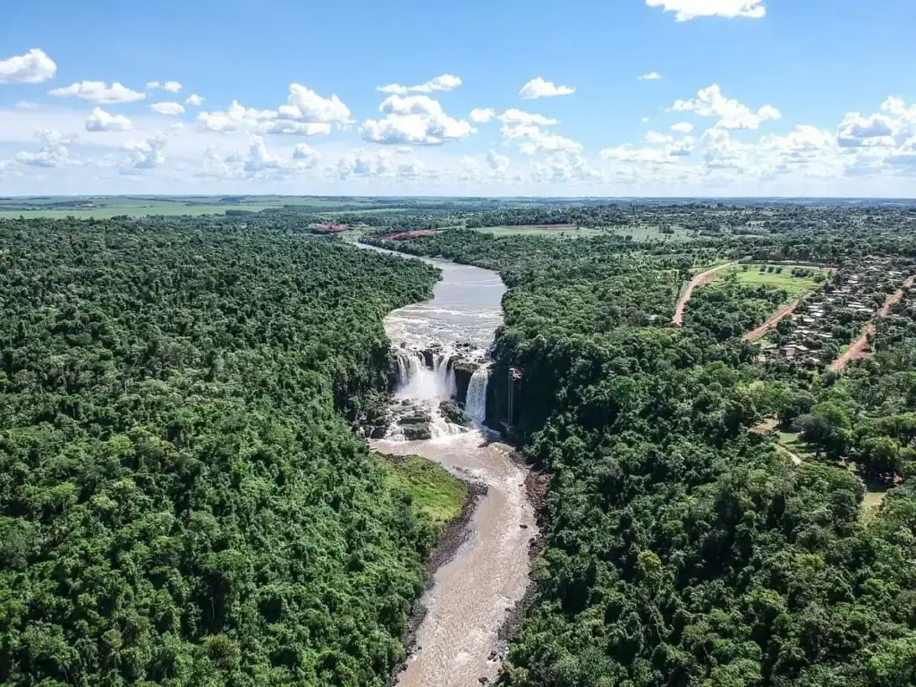 Excursión y viaje a los Saltos del Monday en Presidente Franco, Paraguay