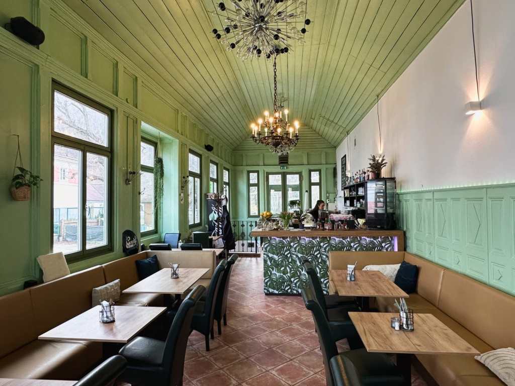 Salettl Lounge Gastraum