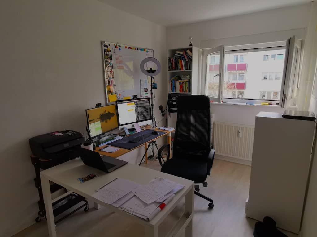 Arbeitszimmer nach dem Umräumen
