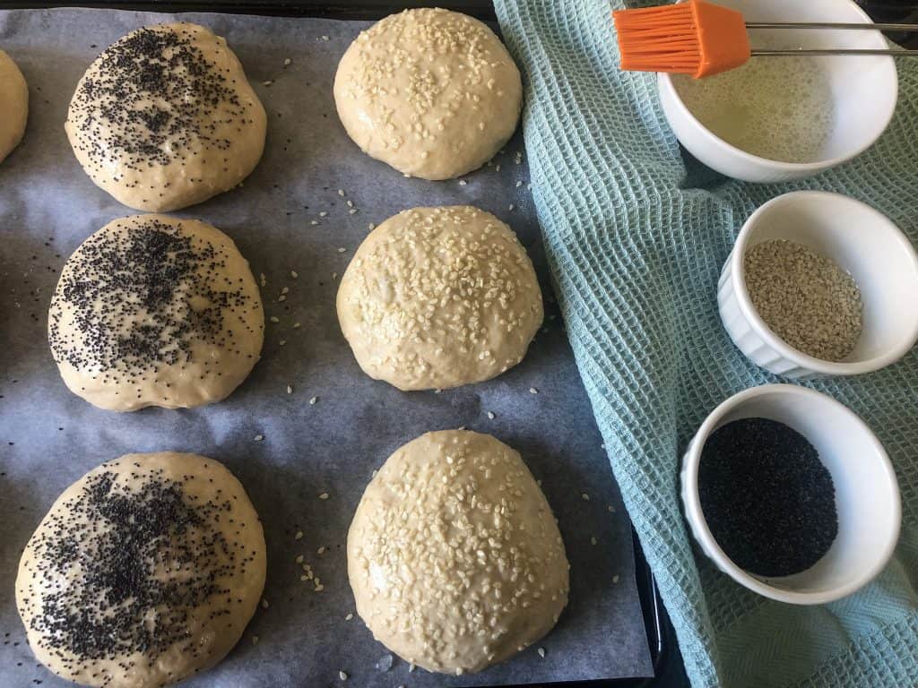Spelt hamburger rolls - before baking