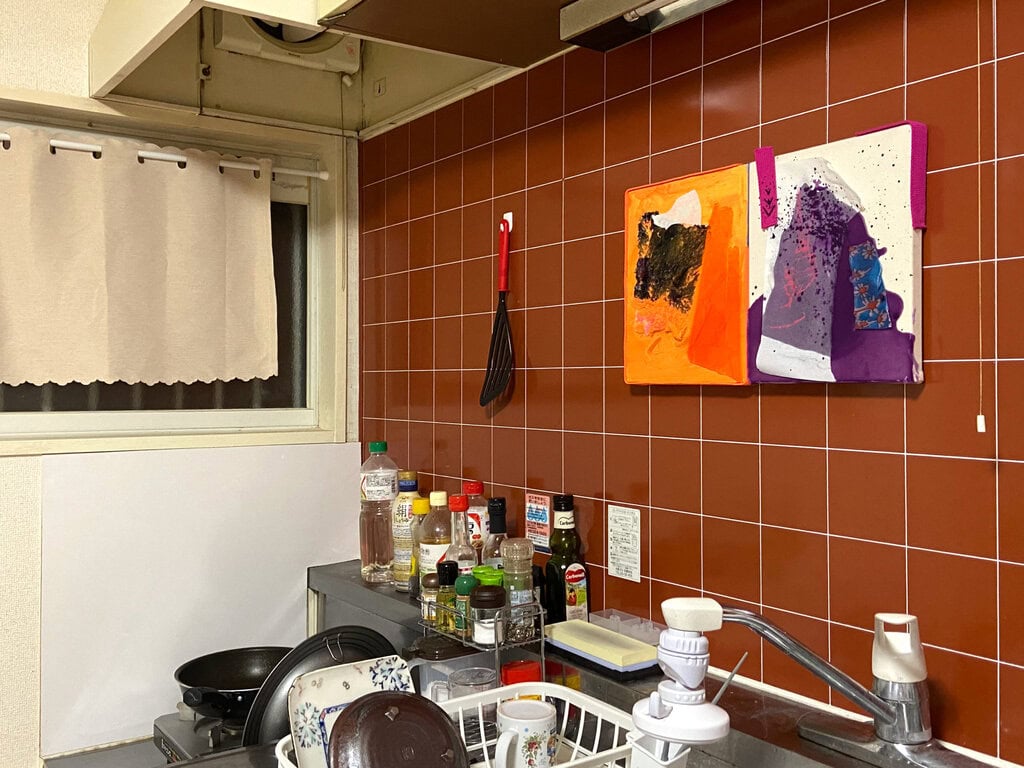 新正春 個展 “肌が触れ合う際に発生する斥力について”