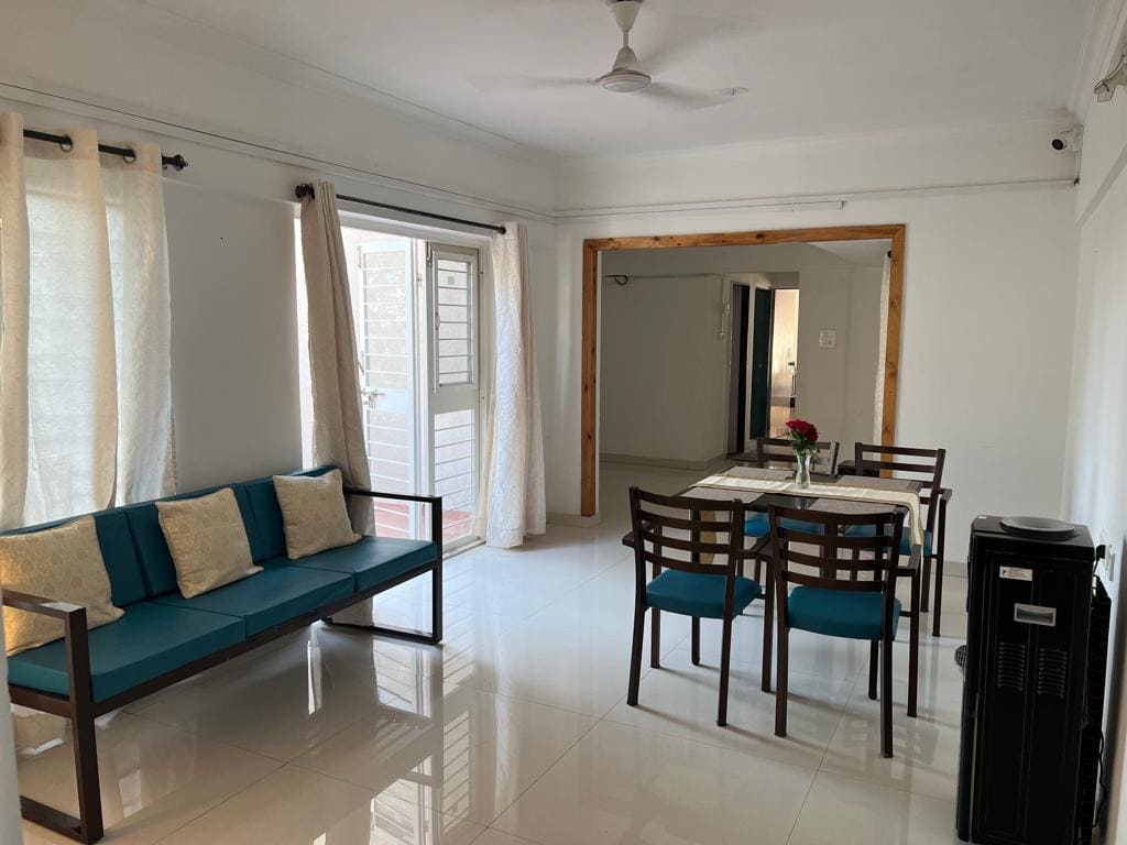 Senior living facilities in Pune with comfortable private rooms