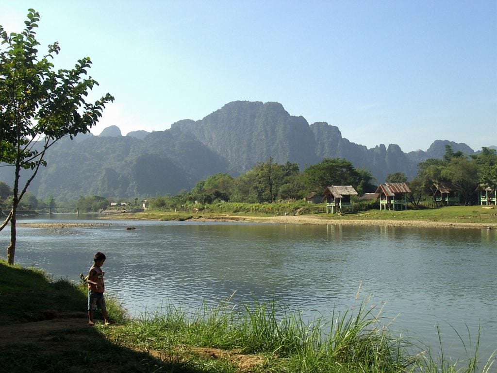 Consejos y curiosidades sobre Laos - Vang Vieng Consejos y curiosidades sobre Laos - Río de Vang Vieng