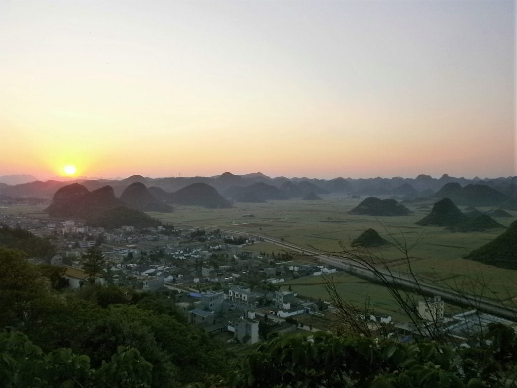 Amanecer en Luoping - Aldea Jinji, Yunnan