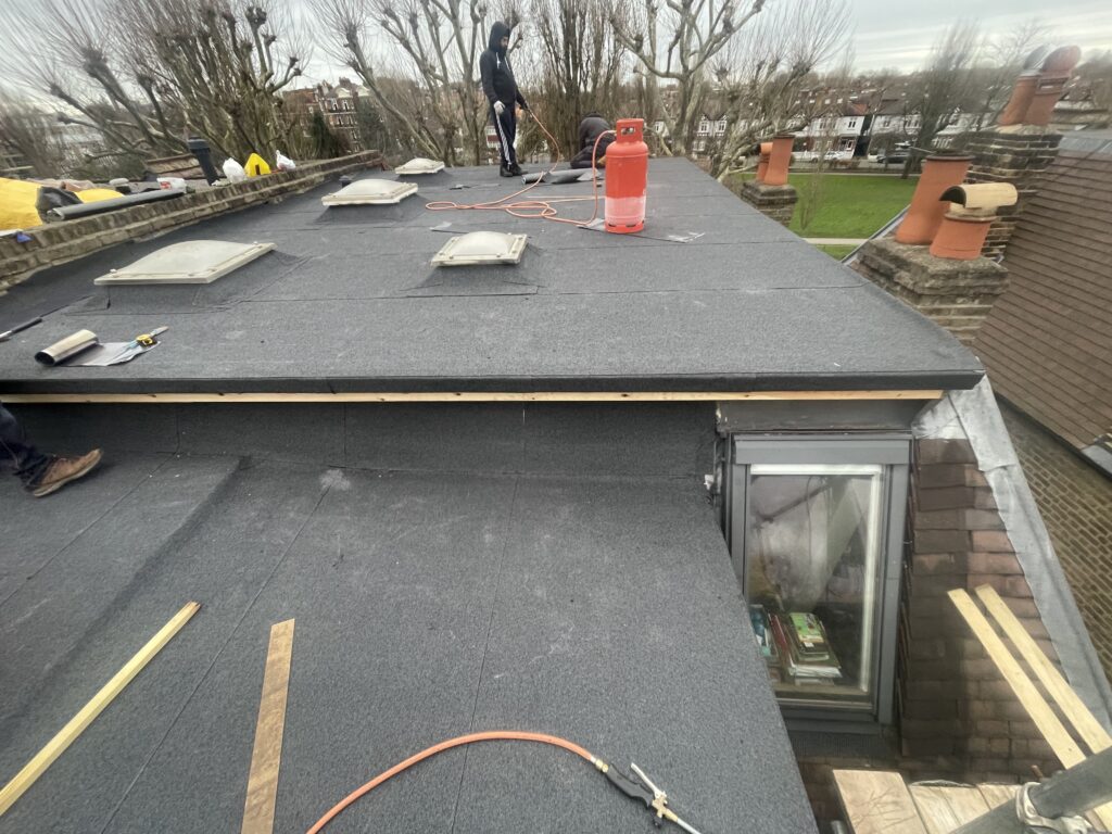 Our expert roofers installed flat roof using felt system perfectly in London.