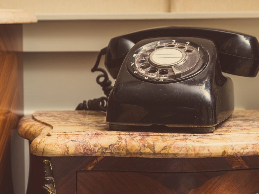 retro telephone