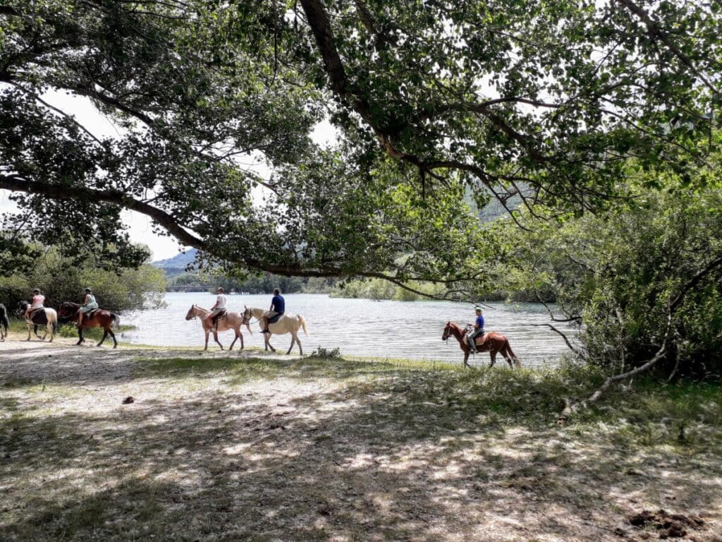 Attività a cavallo nel parco nazionale D'Abruzzo