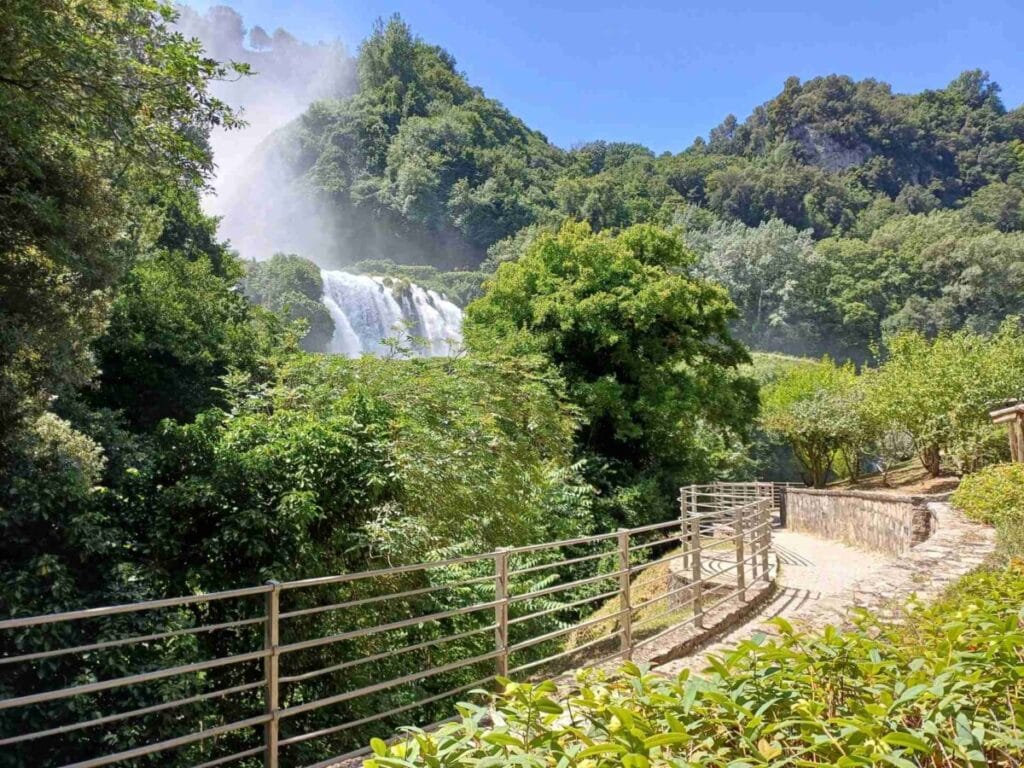 Valnerina: borghi, cascate e natura selvaggia nel cuore verde dell’Umbria