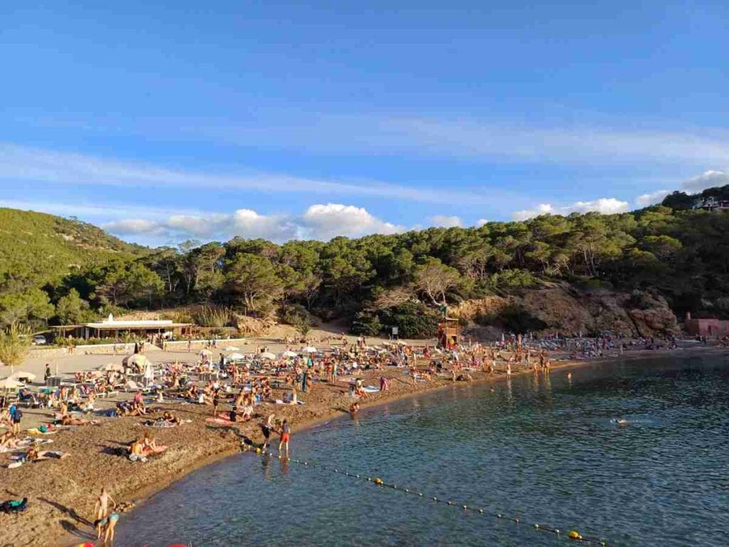 Da vedere a Ibiza c'è Cala Benirras -