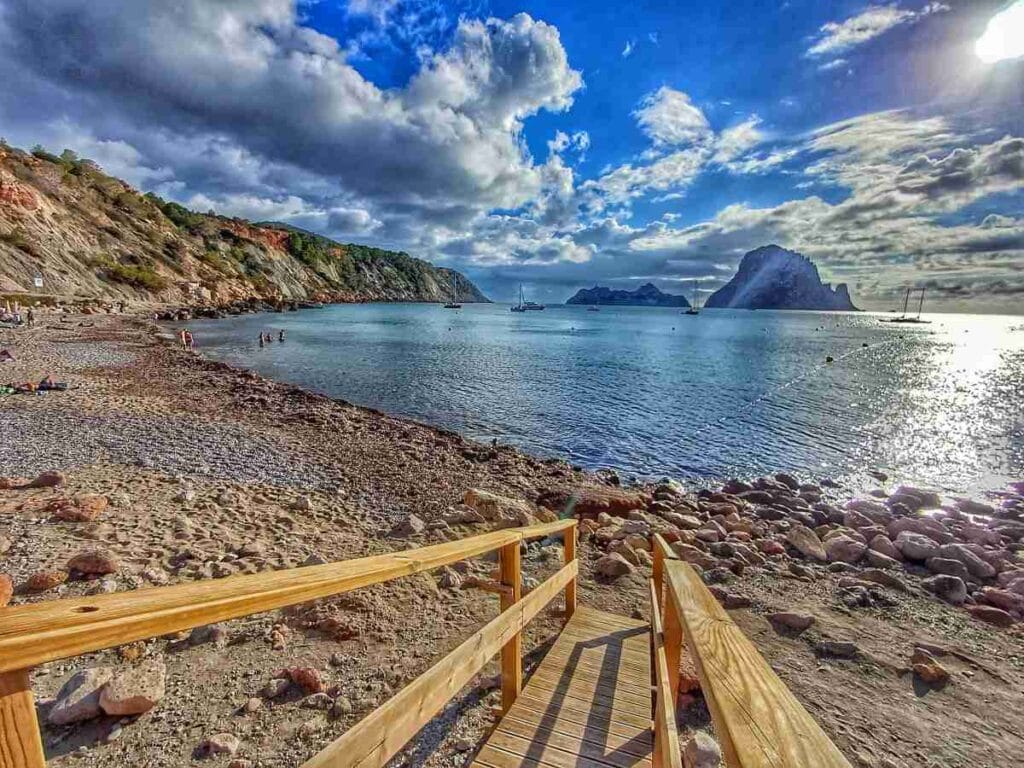 Cala d'Hort, bellissima spiaggia da vedere a Ibiza