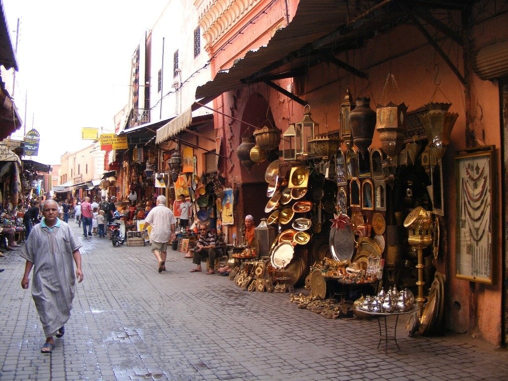 Auf dem Basar von Marrakesh ist immer viel los