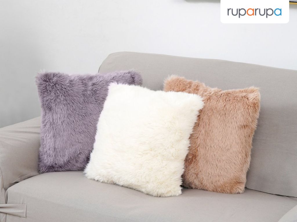 Informa 45x45 Cm Fuzzy Sofa Pillow Faux Fur - Gray A sofa pillow with fur that is comfortable and soft against the skin.