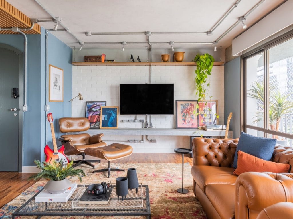 small-eclectic-living-room-1024x768 small-eclectic-living-room-1024x768 ecletic living rooms 51 Eclectic Living Rooms With Tips And Ideas To Help You Decorate Yours small eclectic living room 1024x768