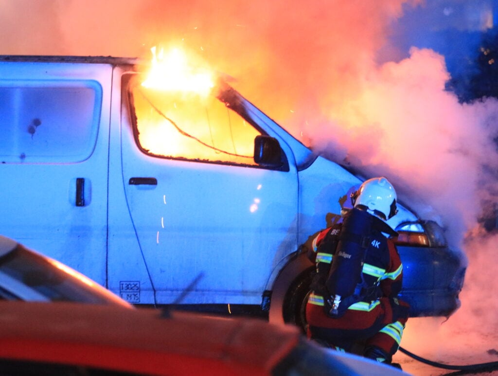 Panserne I Bilerne Bilerne I Brand