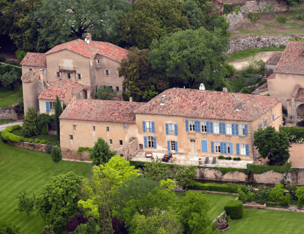 15-Celebrities-With-The-Most-Expensive-Houses_29-1024x791 15-Celebrities-With-The-Most-Expensive-Houses_29-1024x791 15 celebrities with the most expensive houses 15 Celebrities With The Most Expensive Houses 15 Celebrities With The Most Expensive Houses 29 1024x791