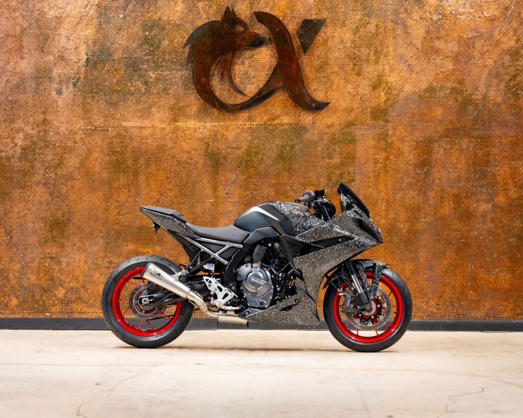 2024 ZUSUKI GSX-8R