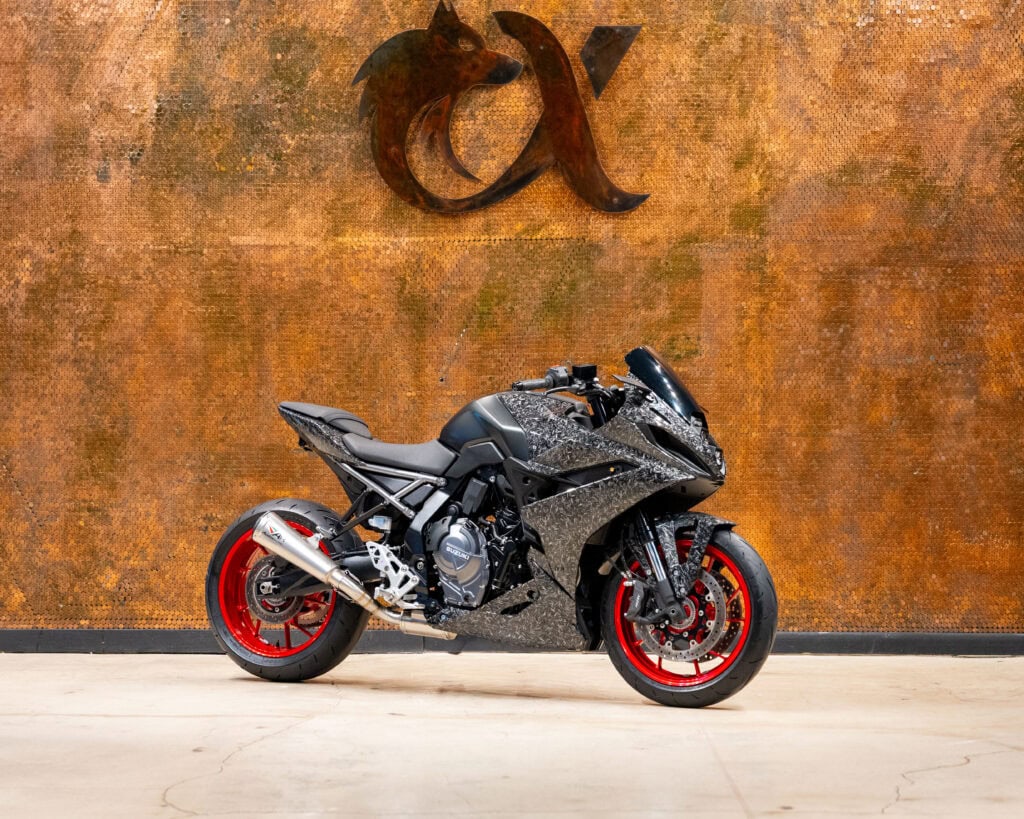 2024 ZUSUKI GSX-8R