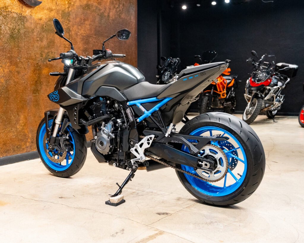 2024 SUZUKI GSX-8S