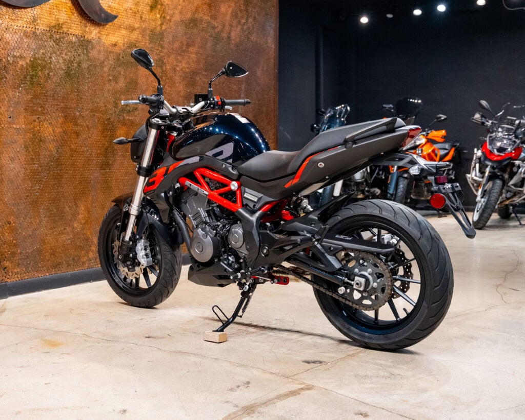2023 BENELLI 302S