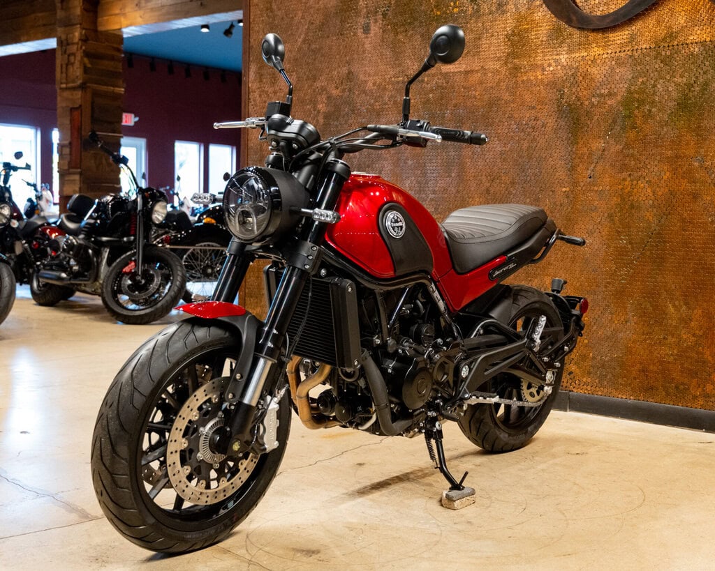 2021 BENELLI LEONCINO 500